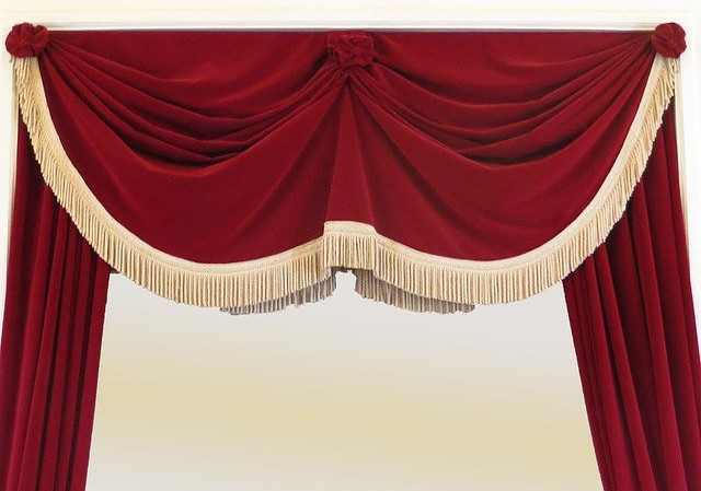 Furnishings, Curtains
